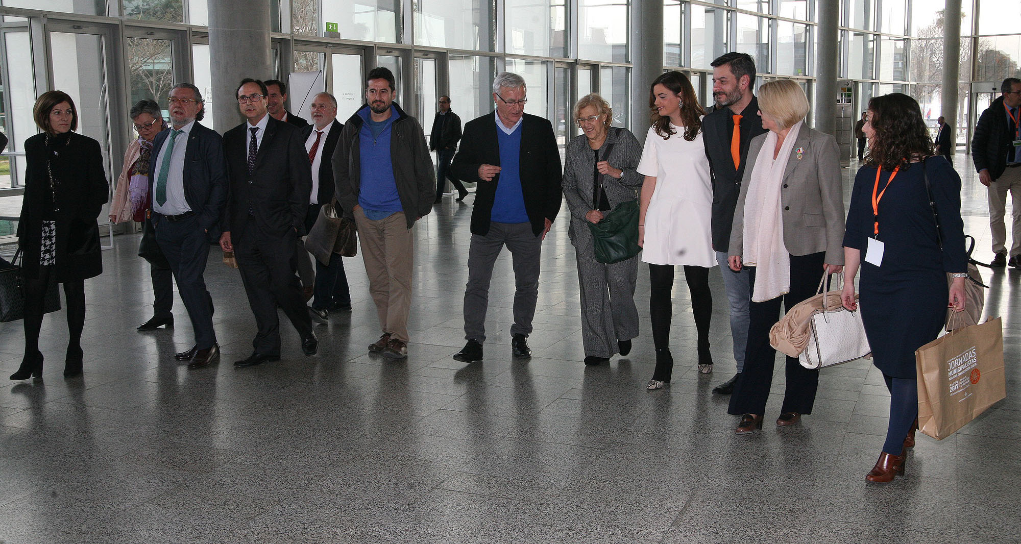 Diversos momentos de la jornada celebrada hoy en Valencia y que ha contado con la participaci&oacute;n de Manuela Carmena